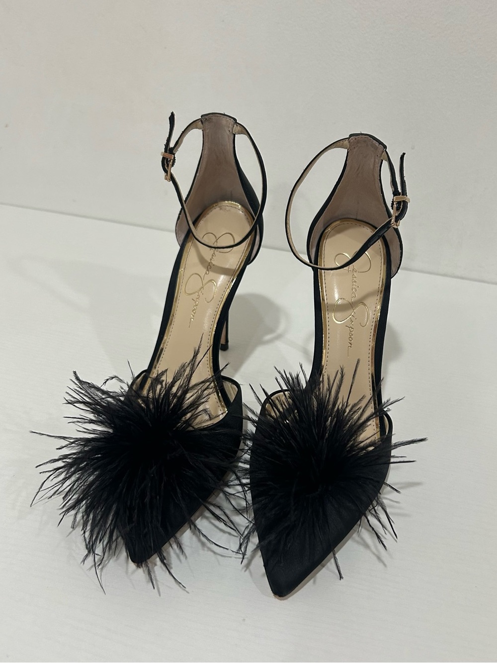 Jessica Simpson Wolistie Black Ostrich Feather Ankle- Strap Heels, Size 9
